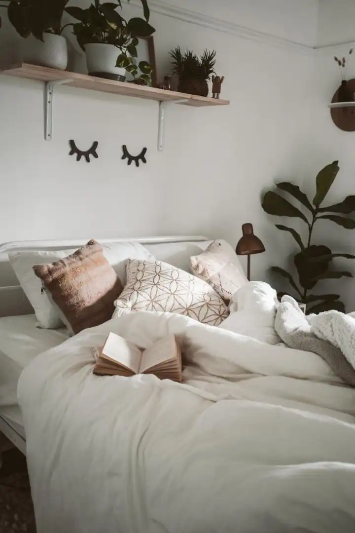 Bedroom of Houses for share in Bormujos  with Terrace, Furnished and Washing machine
