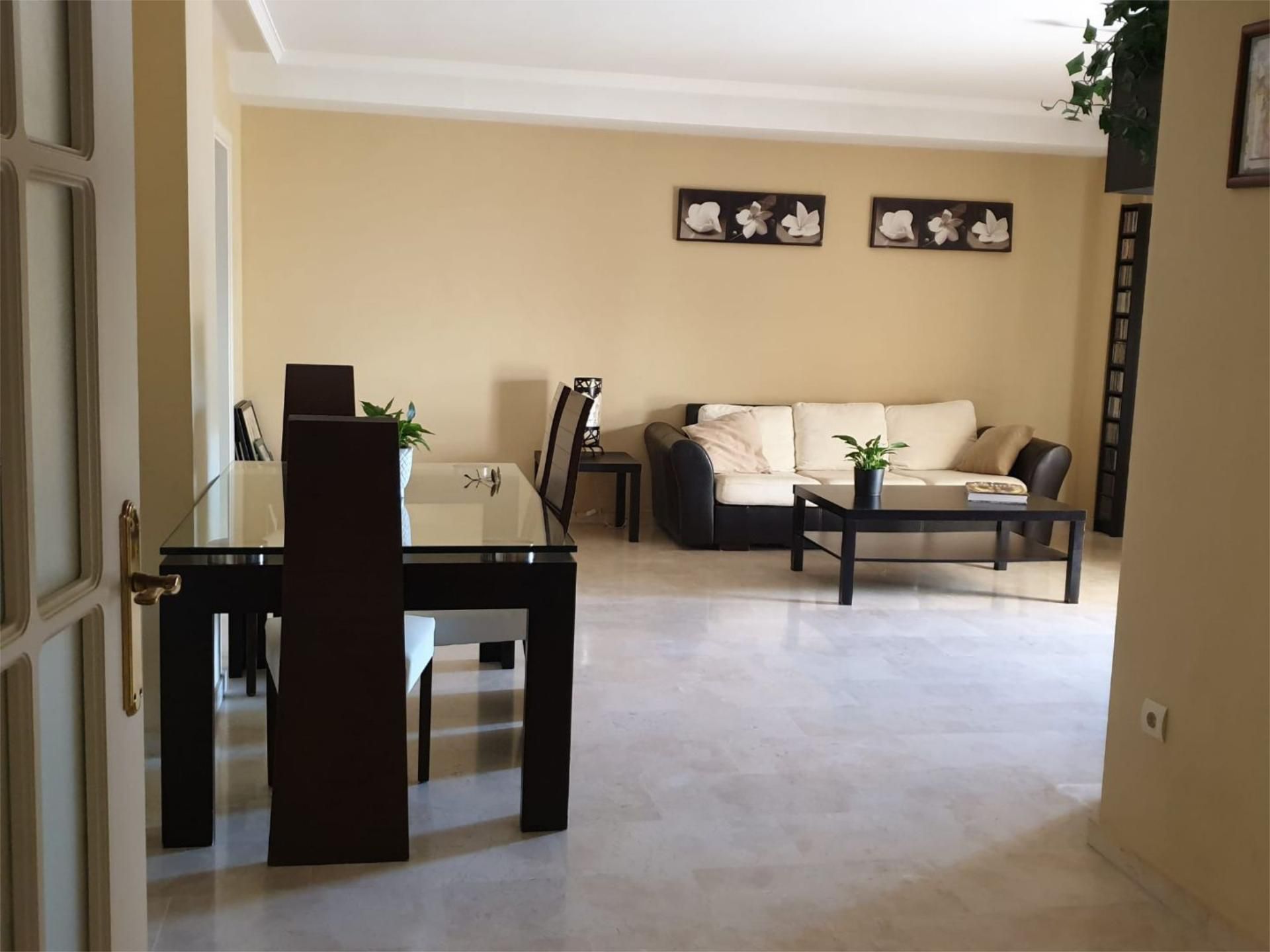 Living room of Flat to rent in Benalmádena  with Air Conditioner, Heating and Private garden