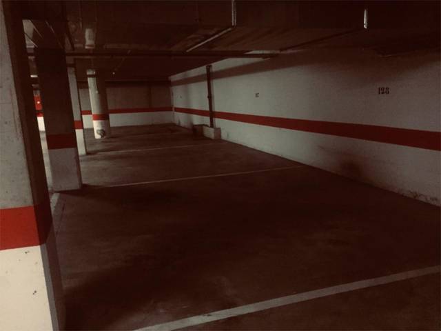 Garaje en Venta en Vía Univérsitas, 36 en Barrio de Delicias