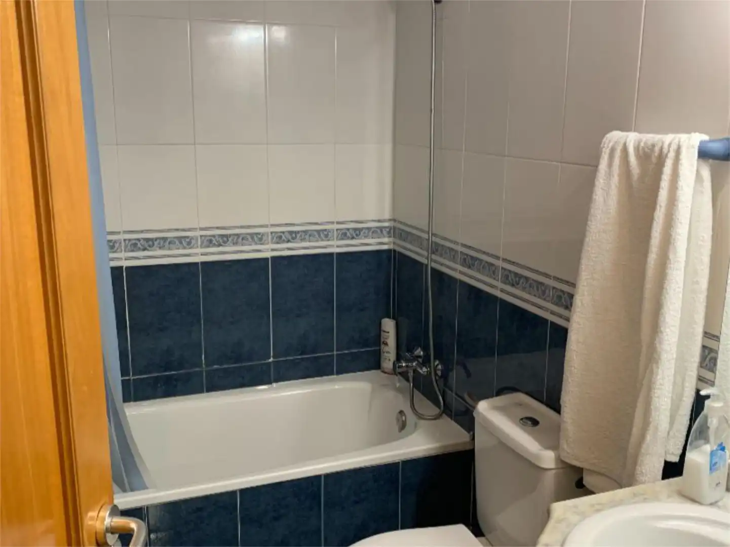 Apartamento en venta en Plaça de Lluís Companys, 21, El Maset Baño de Apartamento en venta en Sant Carles de la Ràpita con Aire acondicionado, Calefacción y Terraza