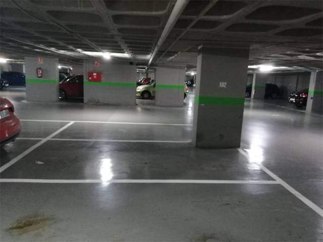 Garaje en Alquiler en Avinguda Eusebi Sempere, 11 en Ensanche - Diputación