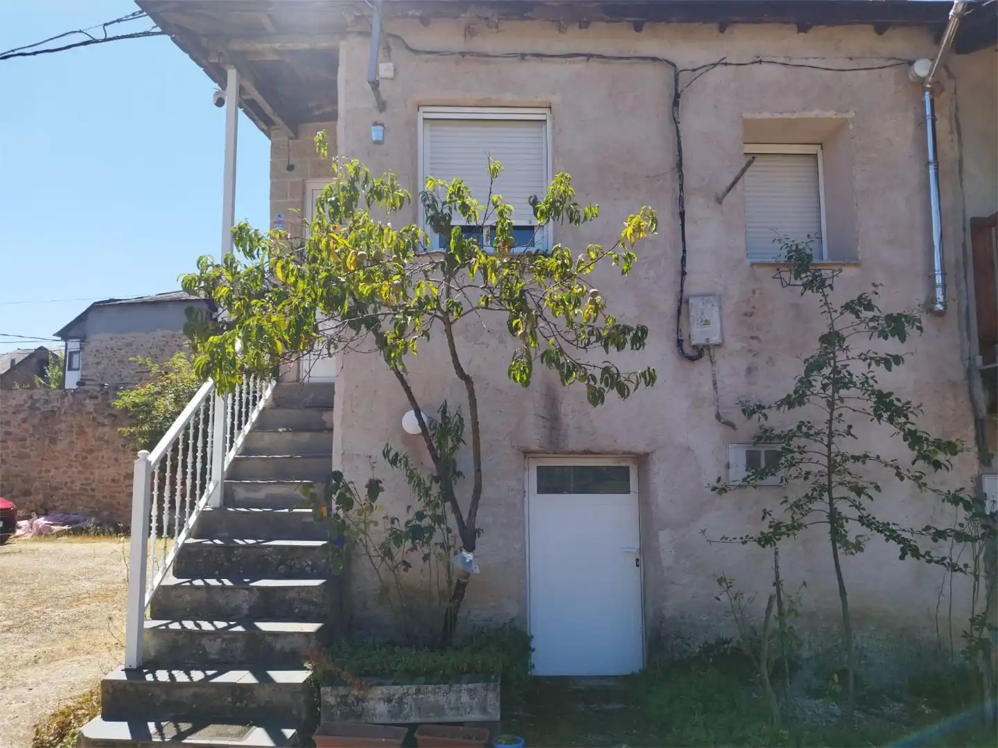 Casa adosada en venda a Calle las Matas, Carucedo Vista exterior de Casa adosada en venda en Carucedo amb Calefacció, Jardí privat i Traster