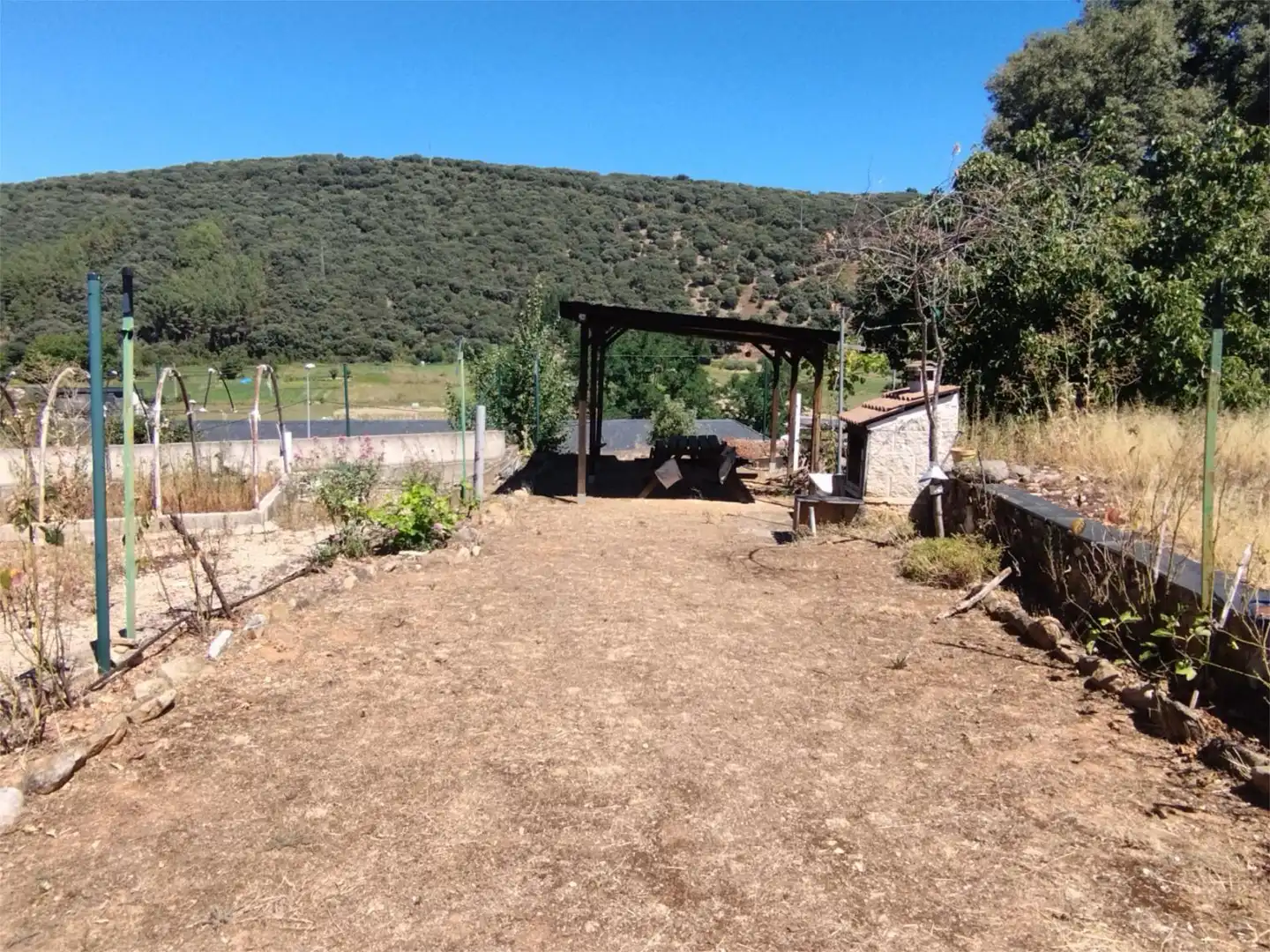 Casa adosada en venda a Calle las Matas, Carucedo Casa adosada en venda en Carucedo amb Calefacció, Jardí privat i Traster
