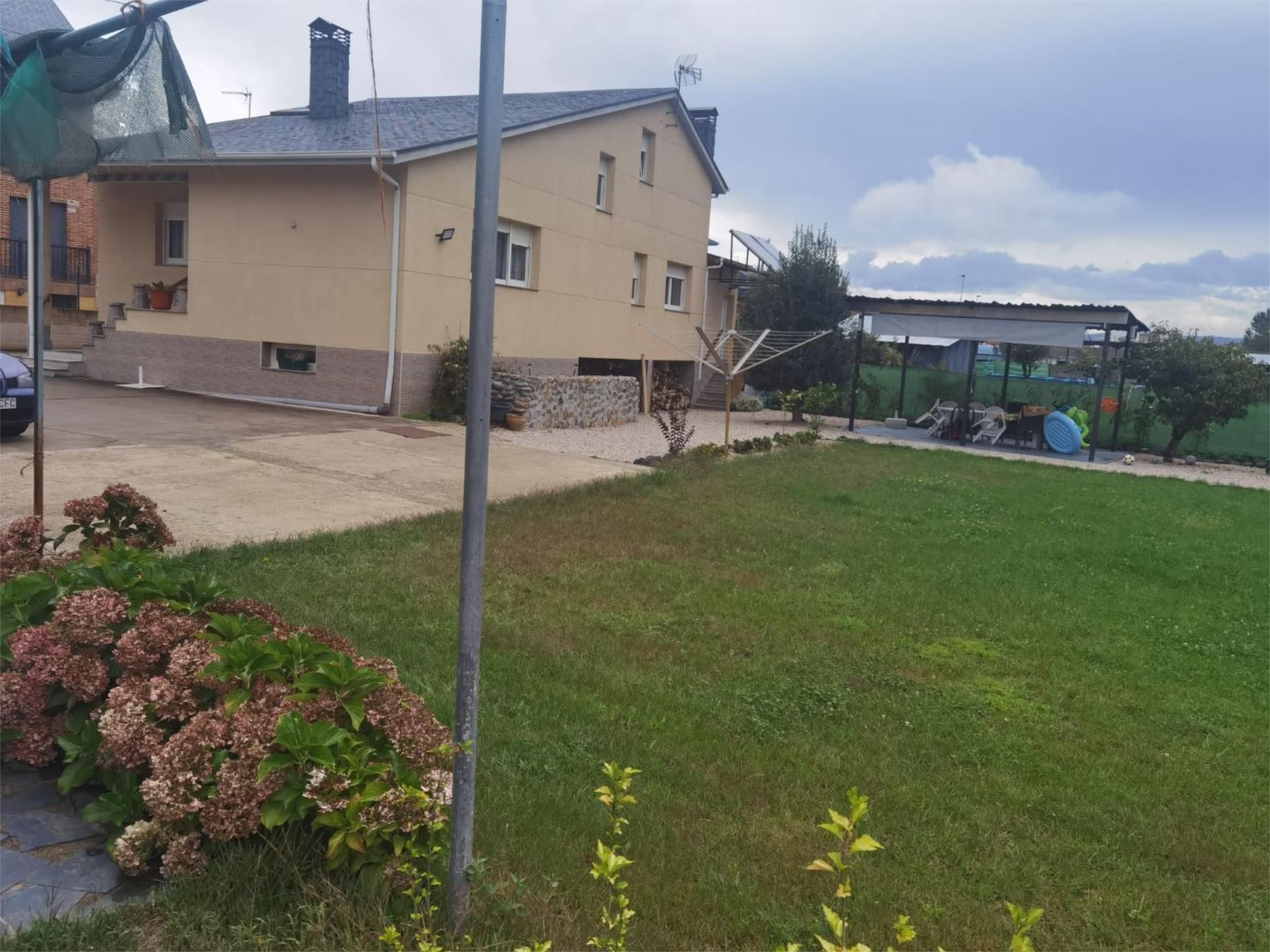 Garden of House or chalet for sale in Ponferrada  with Heating, Private garden and Furnished