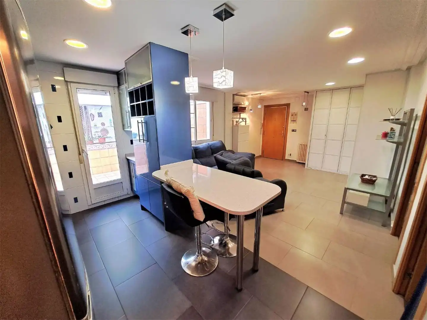Flat for sale in Calle de los Hermanos Ibarra, 1, Paseo Independencia Exterior view of Flat for sale in Zaragoza with Air Conditioner, Heating and Terrace