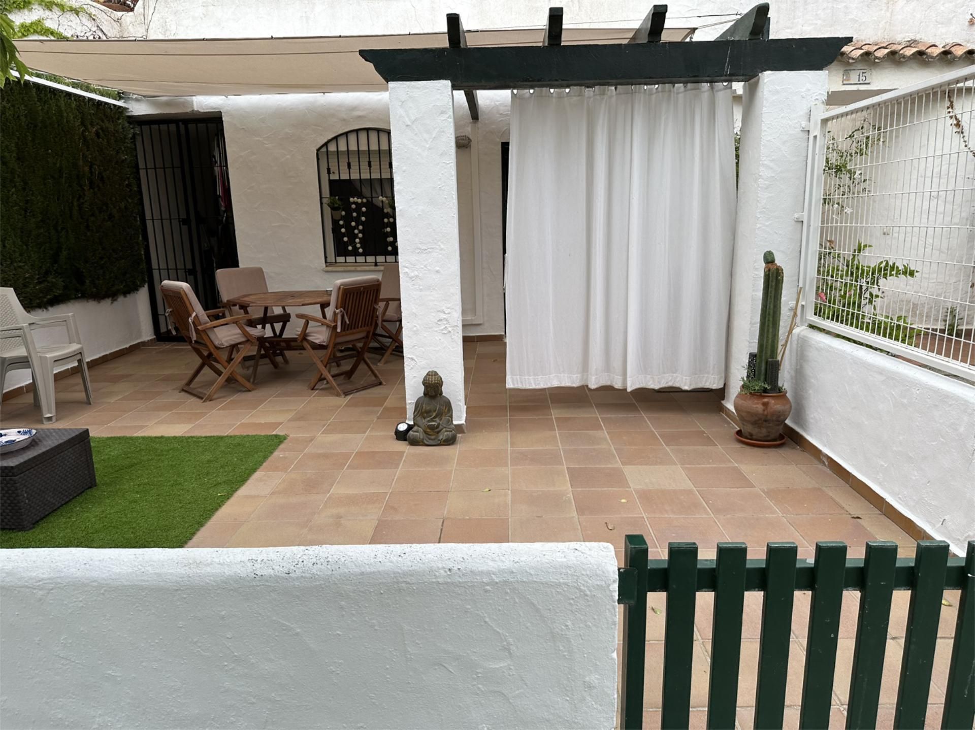 Jardí de Pis en venda en Zahara de los Atunes amb Aire condicionat, Calefacció i Terrassa