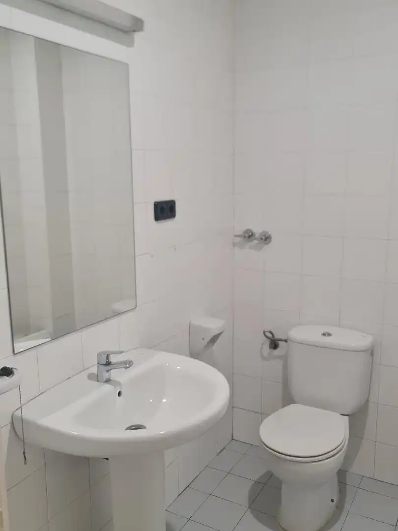 Oficina de alquiler en Avenida Padre Ismael, 65, La Serranica - Sagrado Corazón Baño de Oficina de alquiler en Aspe