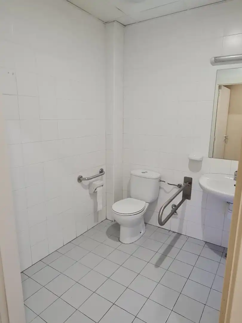 Oficina de alquiler en Avenida Padre Ismael, 65, La Serranica - Sagrado Corazón Baño de Oficina de alquiler en Aspe