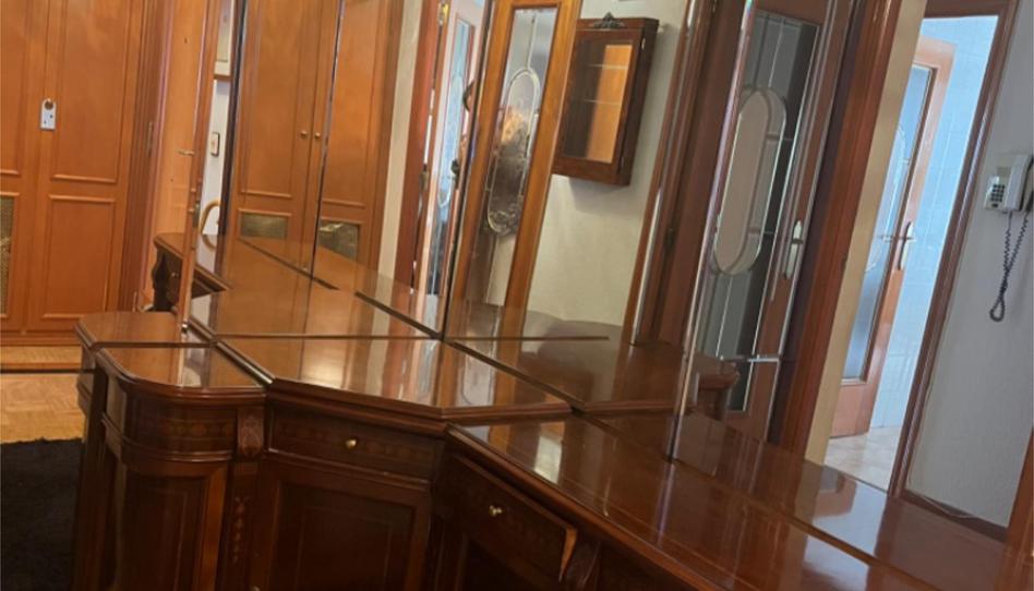 Foto 1 de Pis en venda a Avenida de la Constitución Española, 18, Barriada Militar 2 de Mayo - Capiscol, Burgos