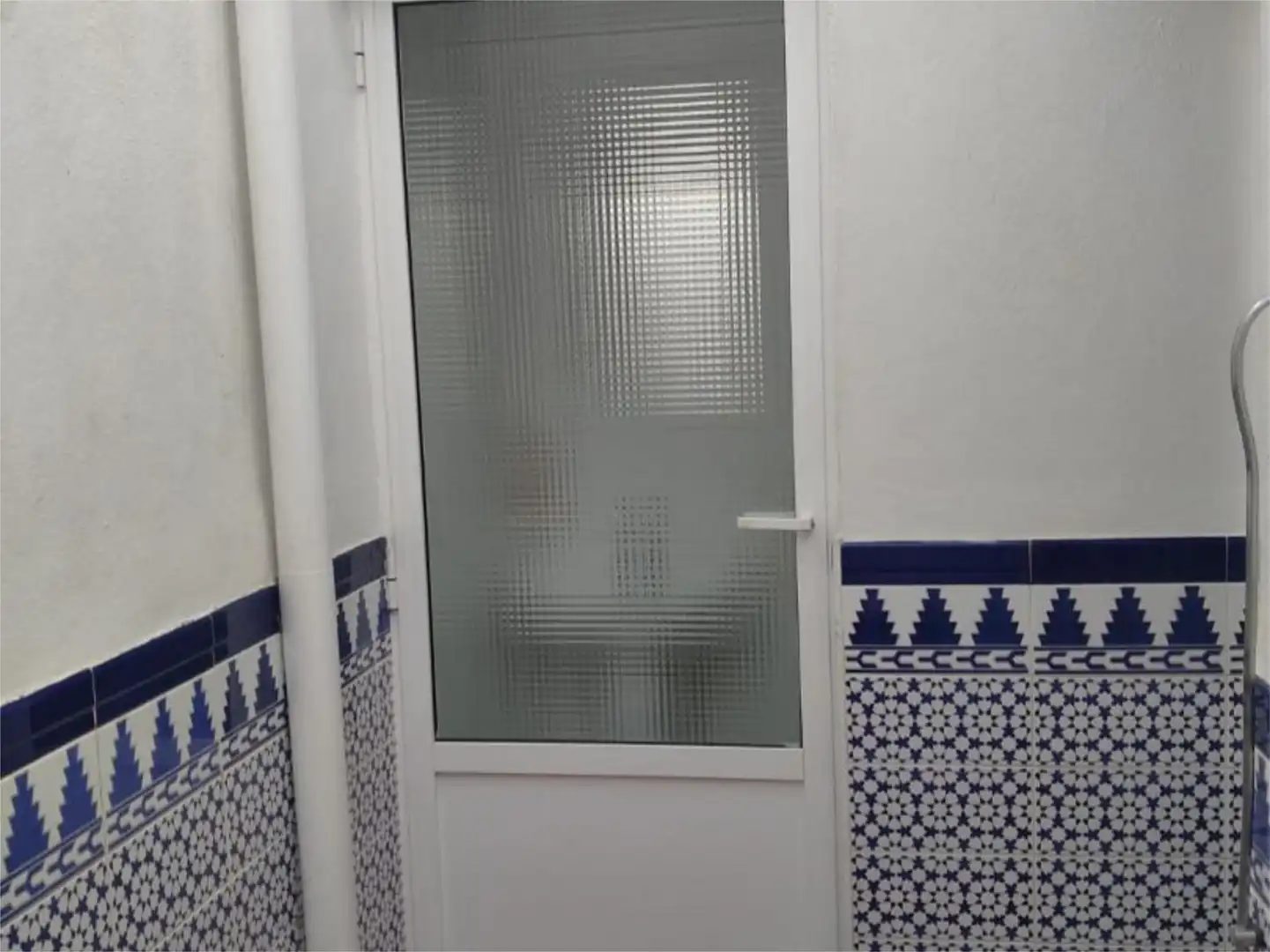 Bany de Pis en venda en Alanís amb Aire condicionat, Calefacció i Terrassa