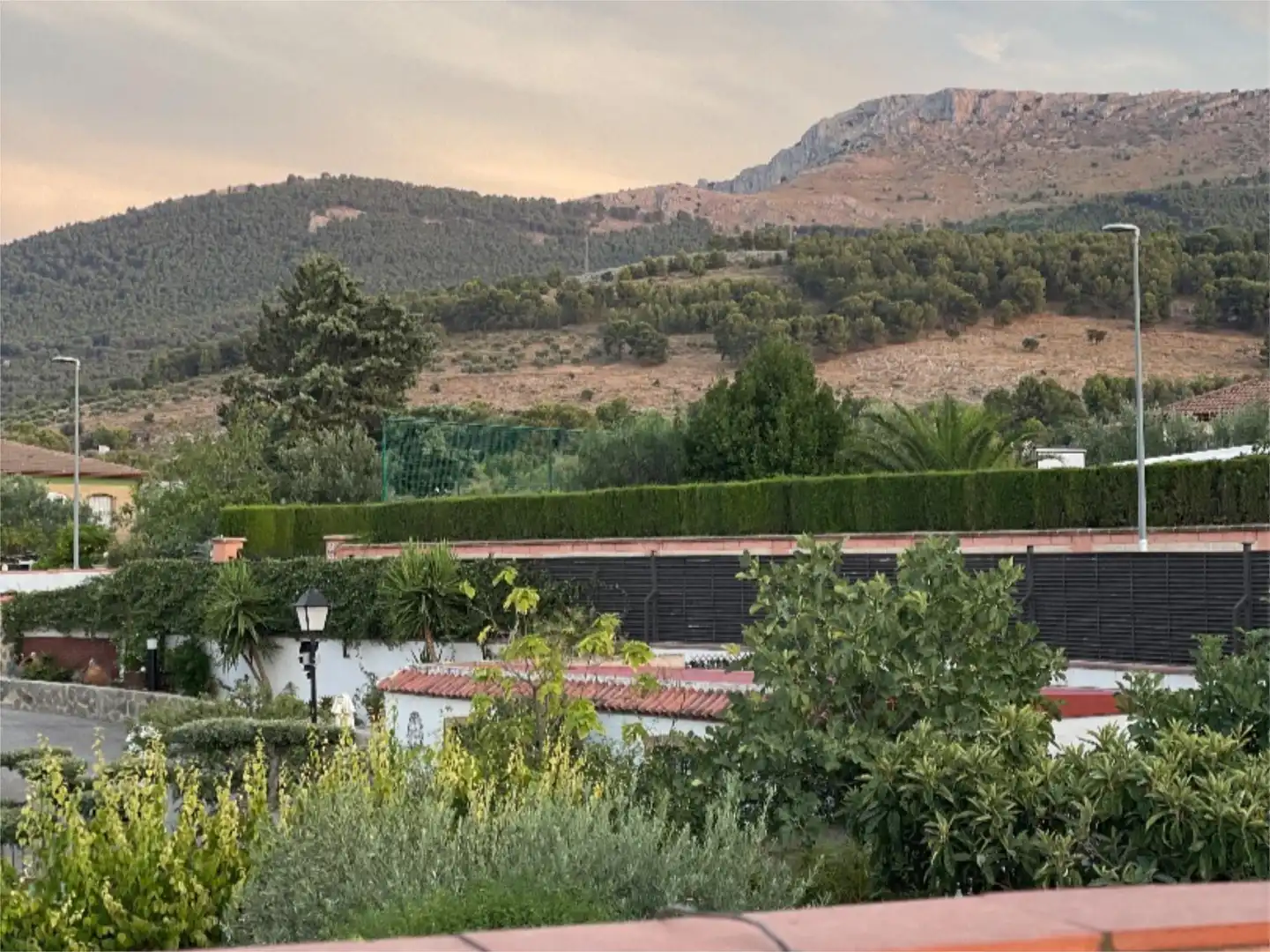 Casa o xalet en venda a Urbanización Valdeastillas, 2, Valdeastillas - Fuentezuelas Jardí de Casa o xalet en venda en Jaén amb Aire condicionat, Jardí privat i Terrassa