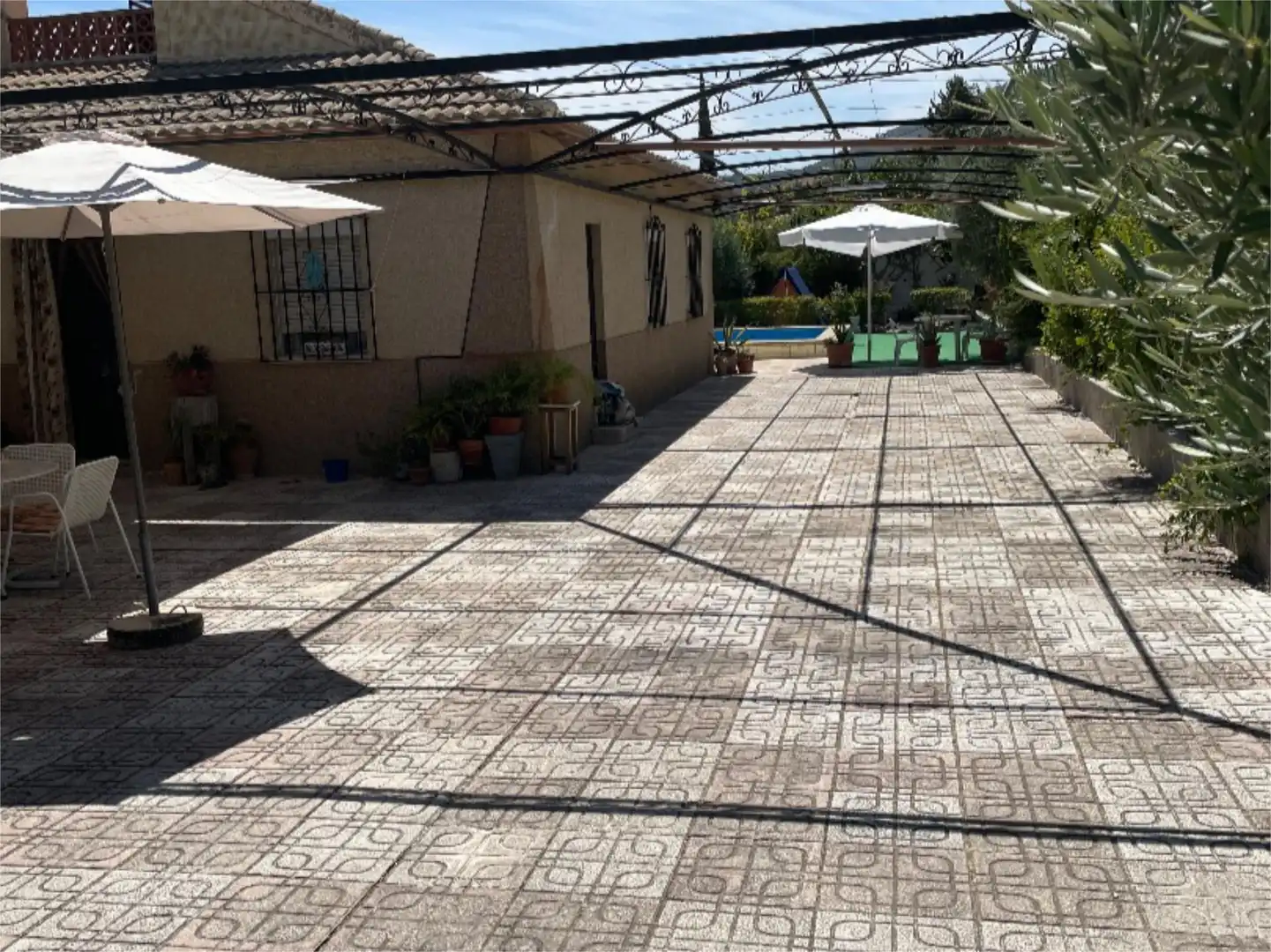 Casa o xalet en venda a Urbanización Valdeastillas, 2, Valdeastillas - Fuentezuelas Terrassa de Casa o xalet en venda en Jaén amb Aire condicionat, Jardí privat i Terrassa