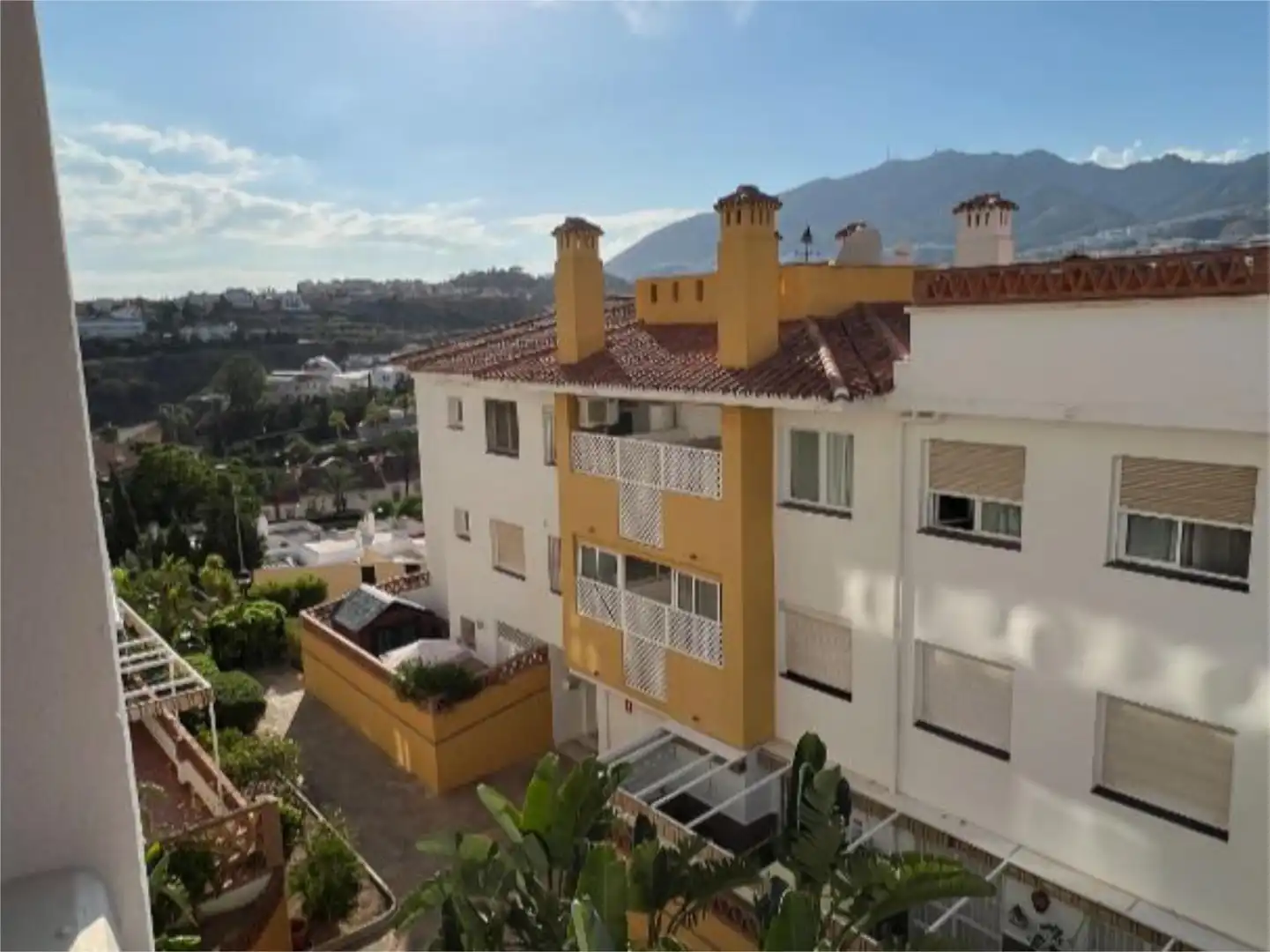 Habitació a Calle Boulevard, 2, Parque de la Paloma Vista exterior de Apartament per a compartir en Benalmádena amb Aire condicionat, Calefacció i Jardí privat