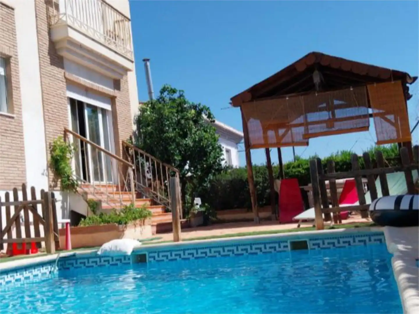 Casa o xalet en venda a Calle Jilguero, 7, Belicena Piscina de Casa o xalet en venda en Vegas del Genil amb Aire condicionat, Terrassa i Piscina
