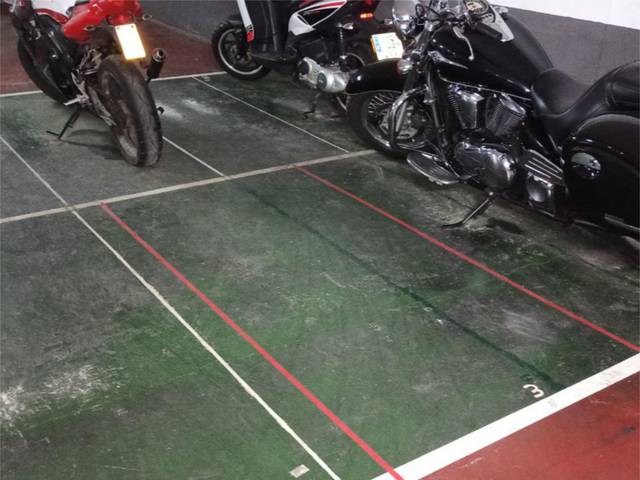 Garaje en Alquiler en Avinguda del Doctor Peset Aleixandre, 90 en Barrio de Benicalap