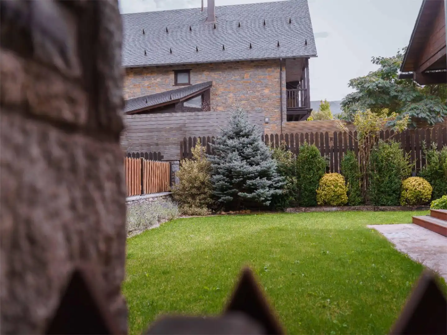 Jardí de Casa o xalet en venda en Benasque amb Calefacció, Jardí privat i Parquet