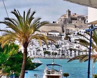 Vista exterior de Pis en venda en Eivissa amb Aire condicionat, Terrassa i Piscina