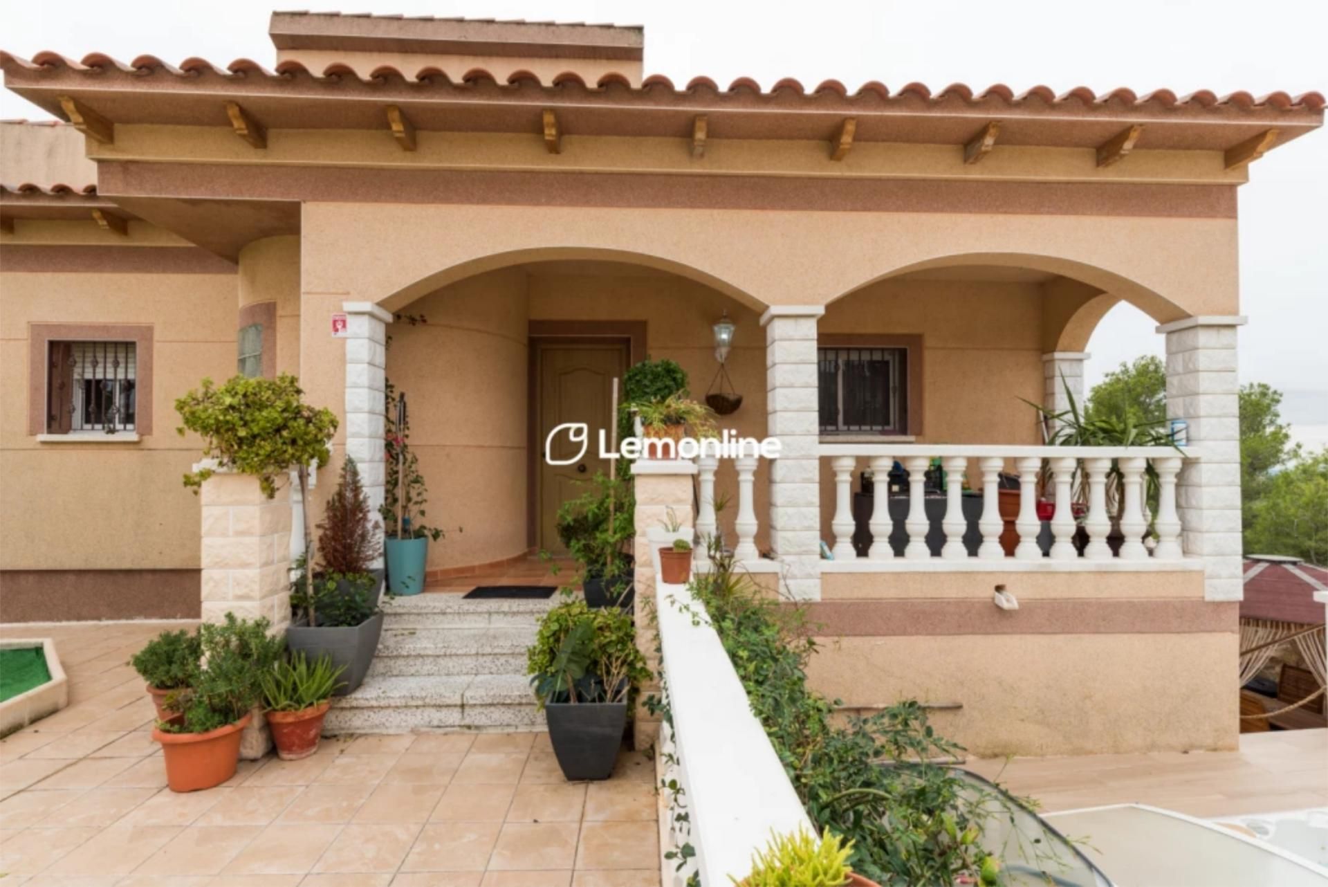 Vista exterior de Casa o xalet en venda en Calafell amb Aire condicionat i Terrassa