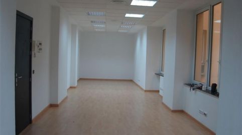 Foto 3 von Büro zum Verkauf in Avenida de las Razas, 20z, Sector Sur - La Palmera - Reina Mercedes, Sevilla Capital