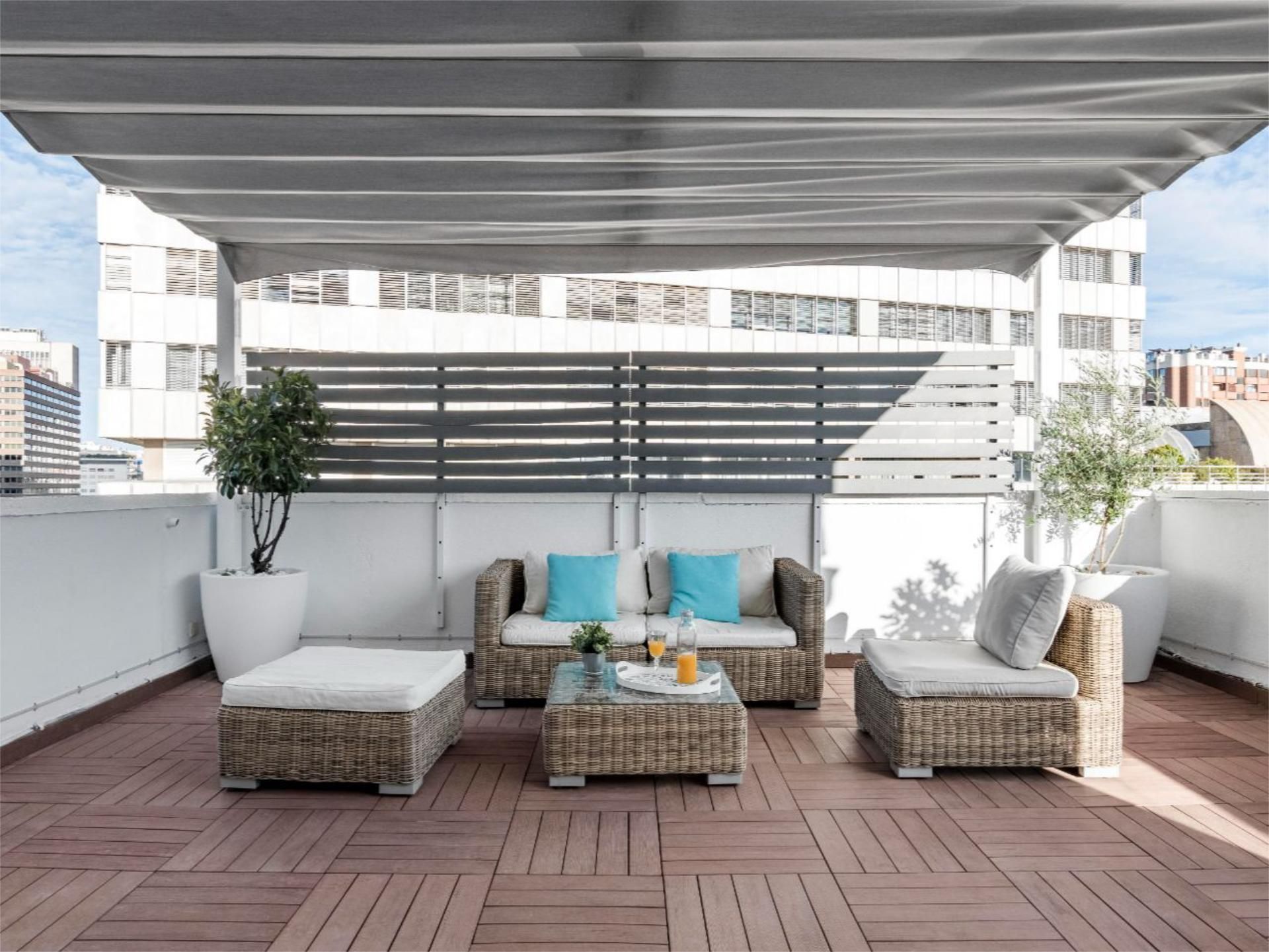 Terrace of Flat to rent in  Madrid Capital  with Air Conditioner, Heating and Private garden