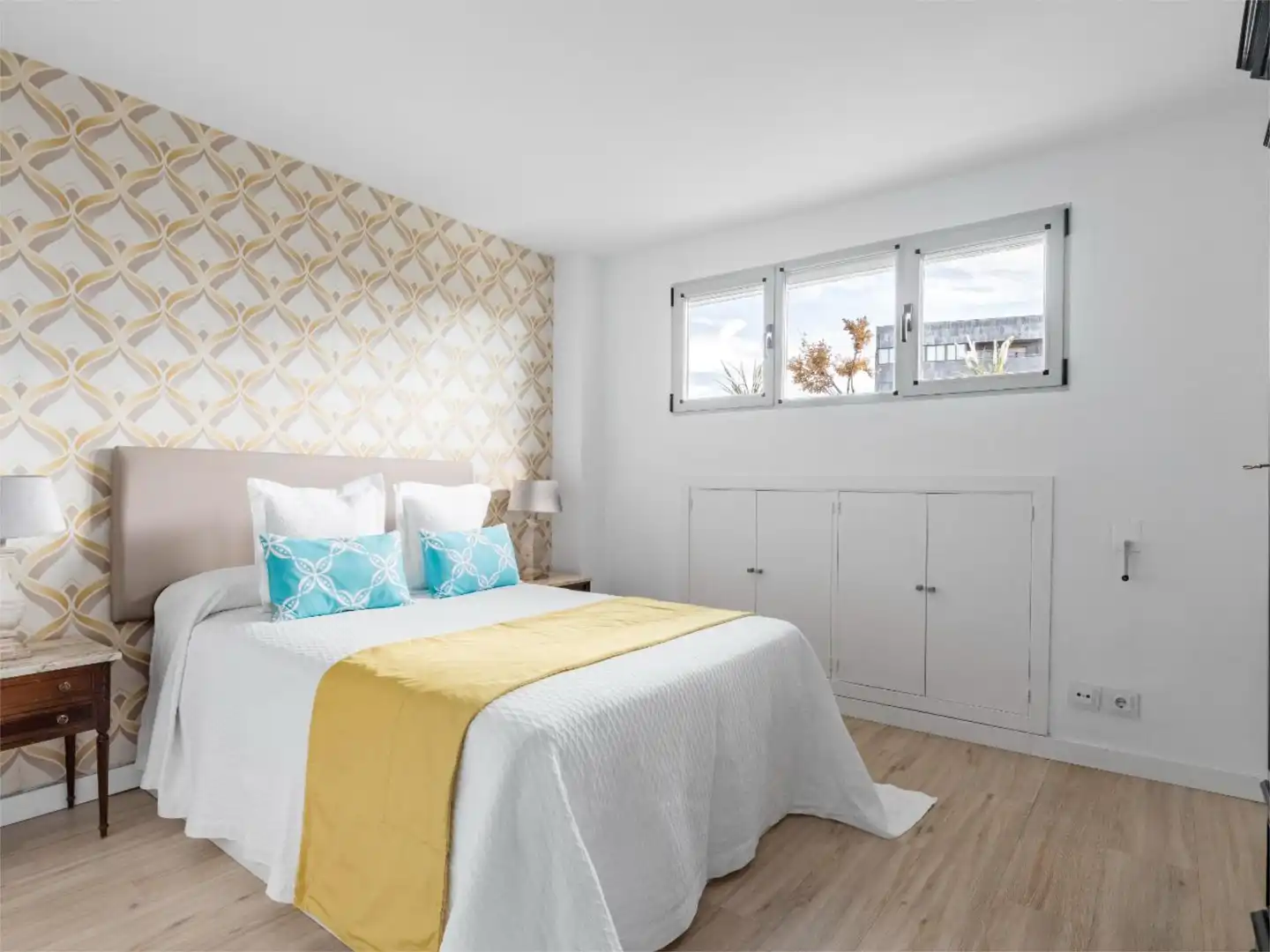 Flat for rent in Calle del Pensamiento, 27, Castillejos - Cuzco Bedroom of Flat for rent in Madrid with Air Conditioner, Heating and Private garden