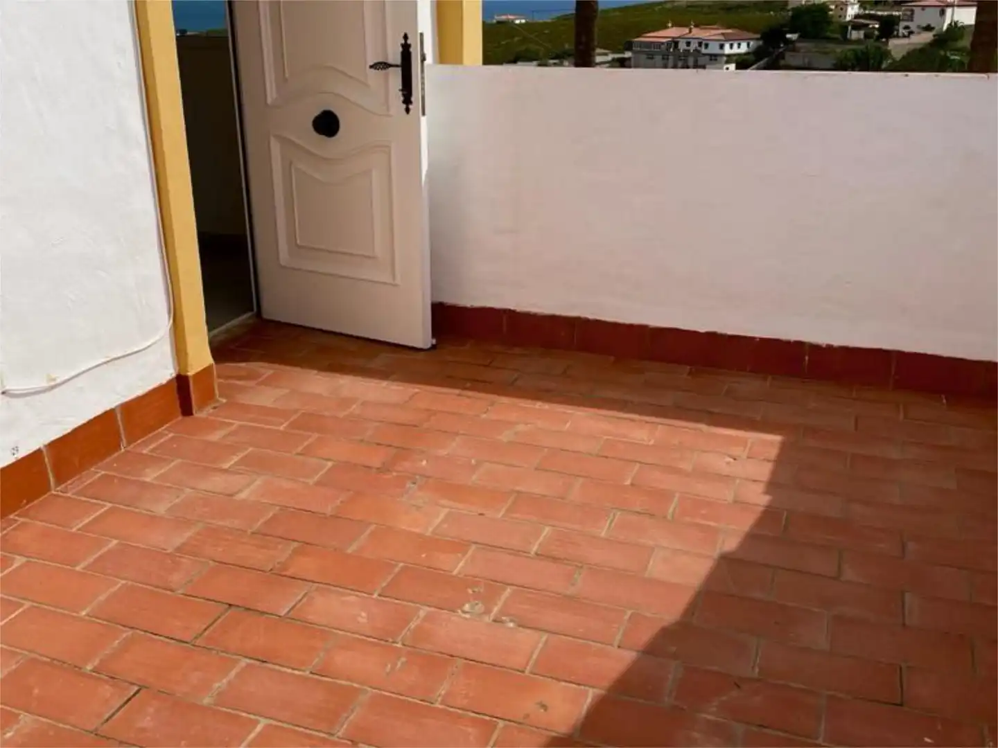 Wohnung zum Verkauf in Calle Doctor Álvarez Leiva, 21, Manilva Pueblo Terrasse von Wohnung zum Verkauf in Manilva mit Klimaanlage, Terrasse und Schwimmbad