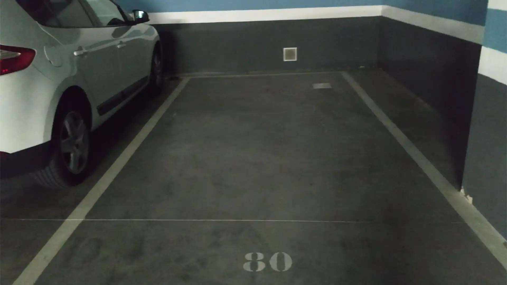 Garaje de alquiler en Calle Fernando Chueca Goitia, 28, Ensanche de Vallecas - La Gavia