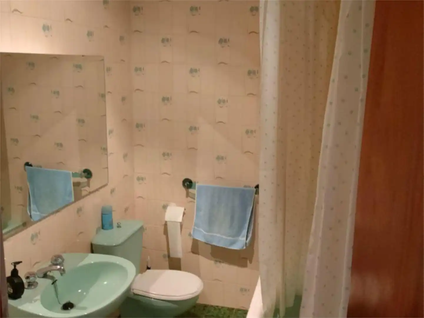 Baño de Piso en venta en Rute con Aire acondicionado y Balcón