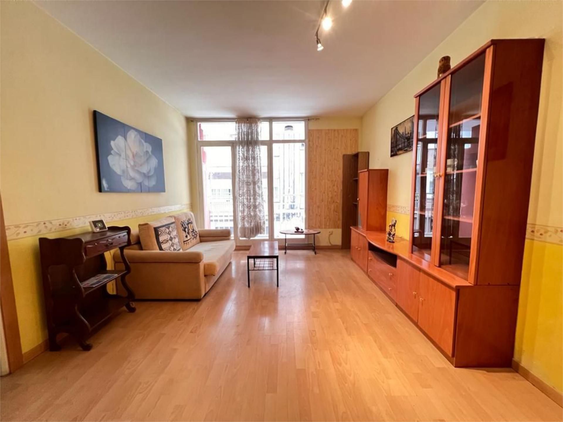 Living room of Flat to share in Rubí  with Heating, Parquet flooring and Terrace