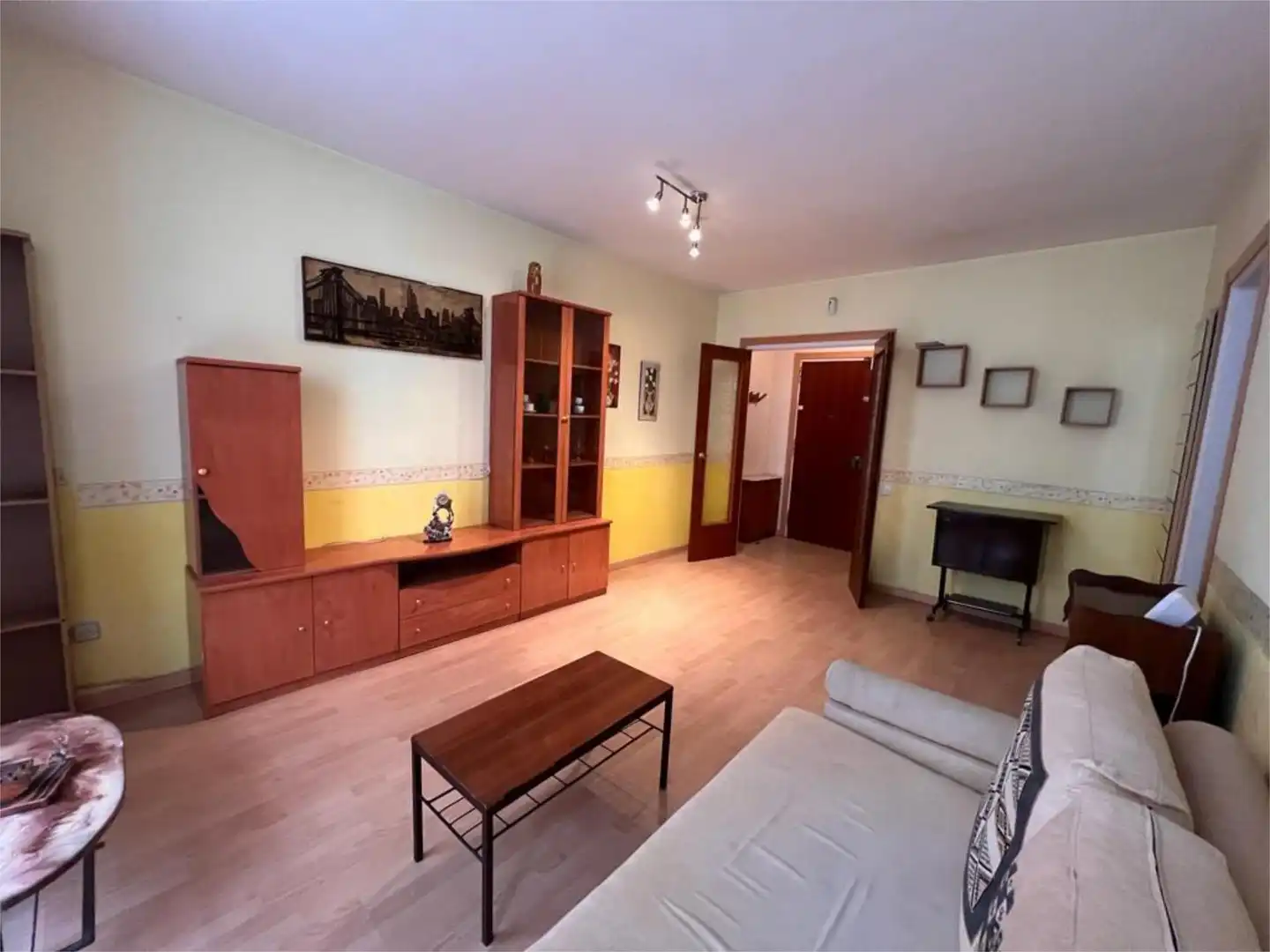 Wohnzimmer von Wohnung zur untervermieten in Rubí mit Heizung, Parkett und Terrasse