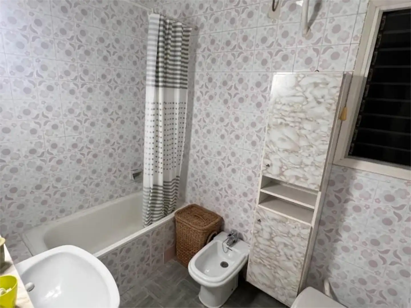 Badezimmer von Wohnung zur untervermieten in Rubí mit Heizung, Parkett und Terrasse