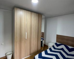 Bedroom of Flat to share in Avilés  with Terrace and Balcony