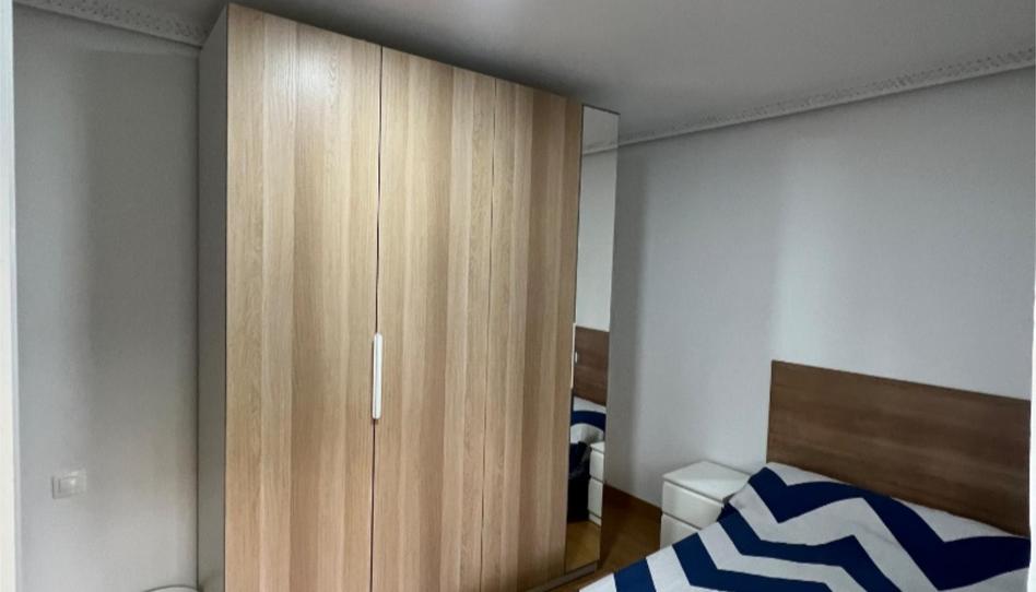 Flat to share in Calle Gutiérrez Herrero, 10, Versalles, Asturias - image 1 Photo 1 of Flat to share in Calle Gutiérrez Herrero, 10, Versalles, Asturias