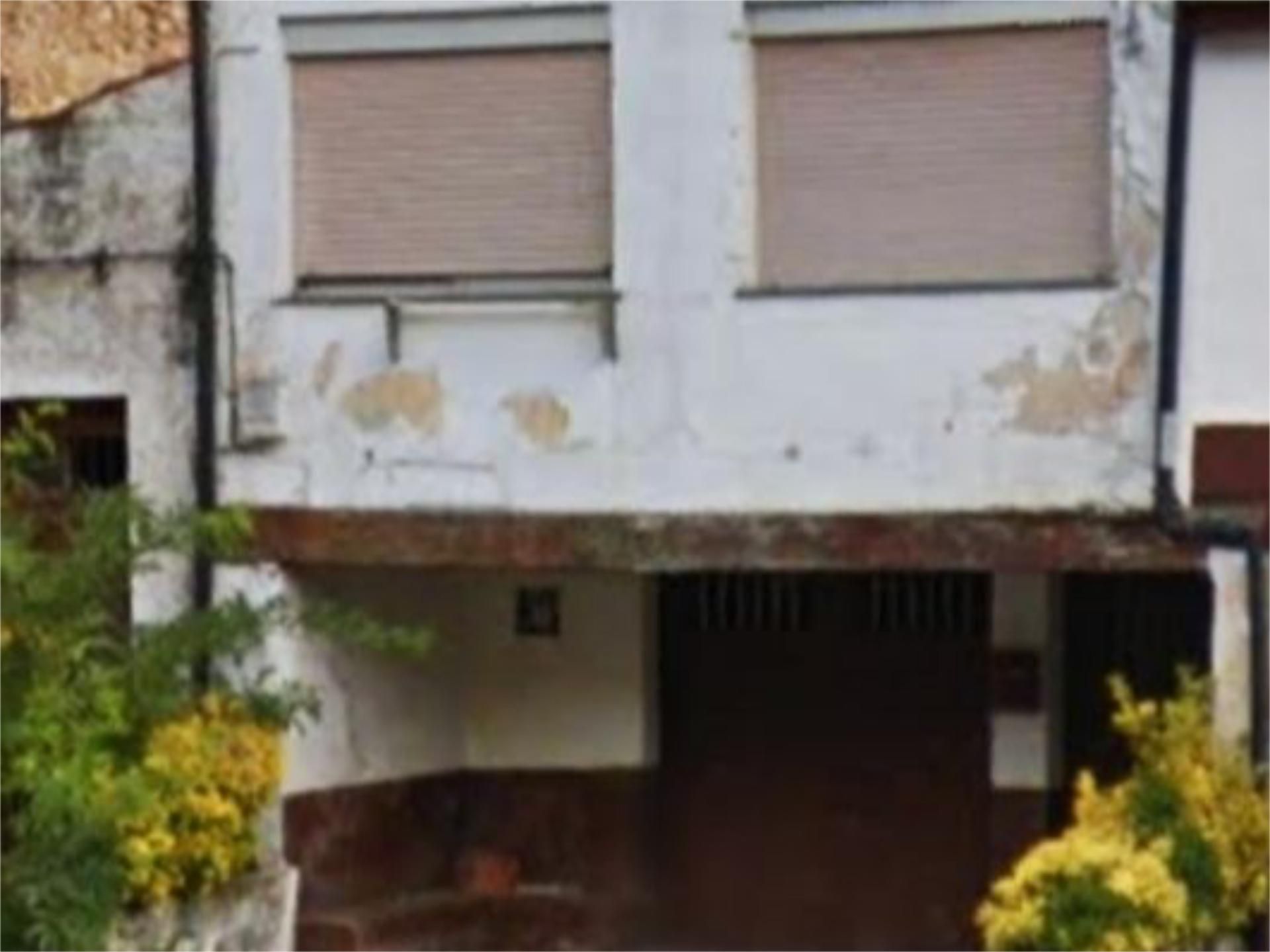 Exterior view of Single-family semi-detached for sale in Ruesga