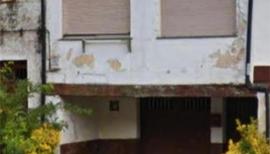 Single-family semi-detached for sale in Barrio Valle, 78, Ruesga, Cantabria - image 1 Photo 1 of Single-family semi-detached for sale in Barrio Valle, 78, Ruesga, Cantabria