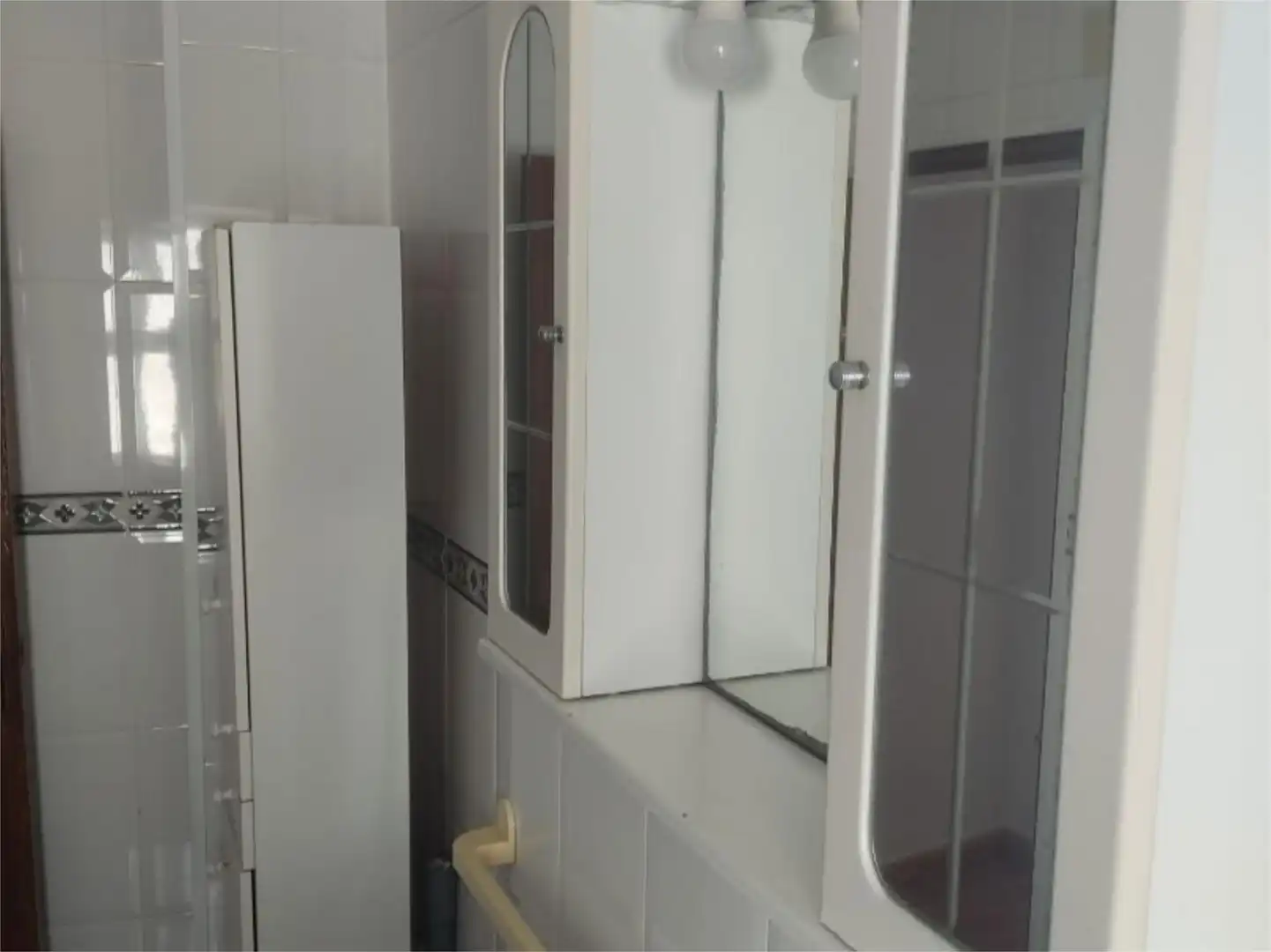 Baño de Piso en venta en Cómpeta con Terraza y Amueblado