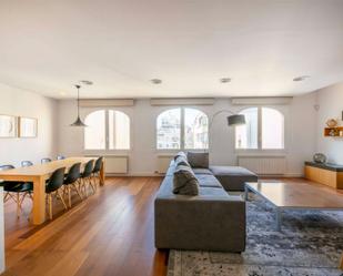 Living room of Flat for sale in  Barcelona Capital  with Air Conditioner and Terrace