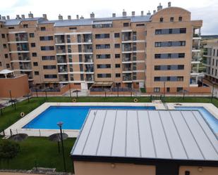 Piscina de Pis en venda en Arroyo de la Encomienda amb Piscina i Balcó