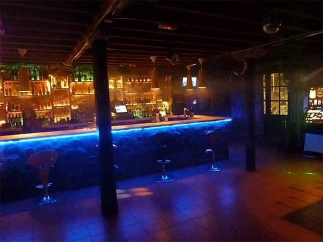 Local comercial en Alquiler en AS-254, 5 en Caso