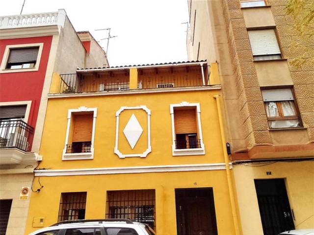 Casa adosada en venta en carrer del pintor camaron