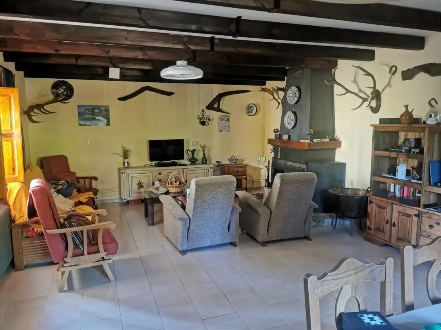 Casa o chalet en venta en Villacarrillo Sala de estar de Casa o chalet en venta en Villacarrillo con Aire acondicionado, Calefacción y Jardín privado