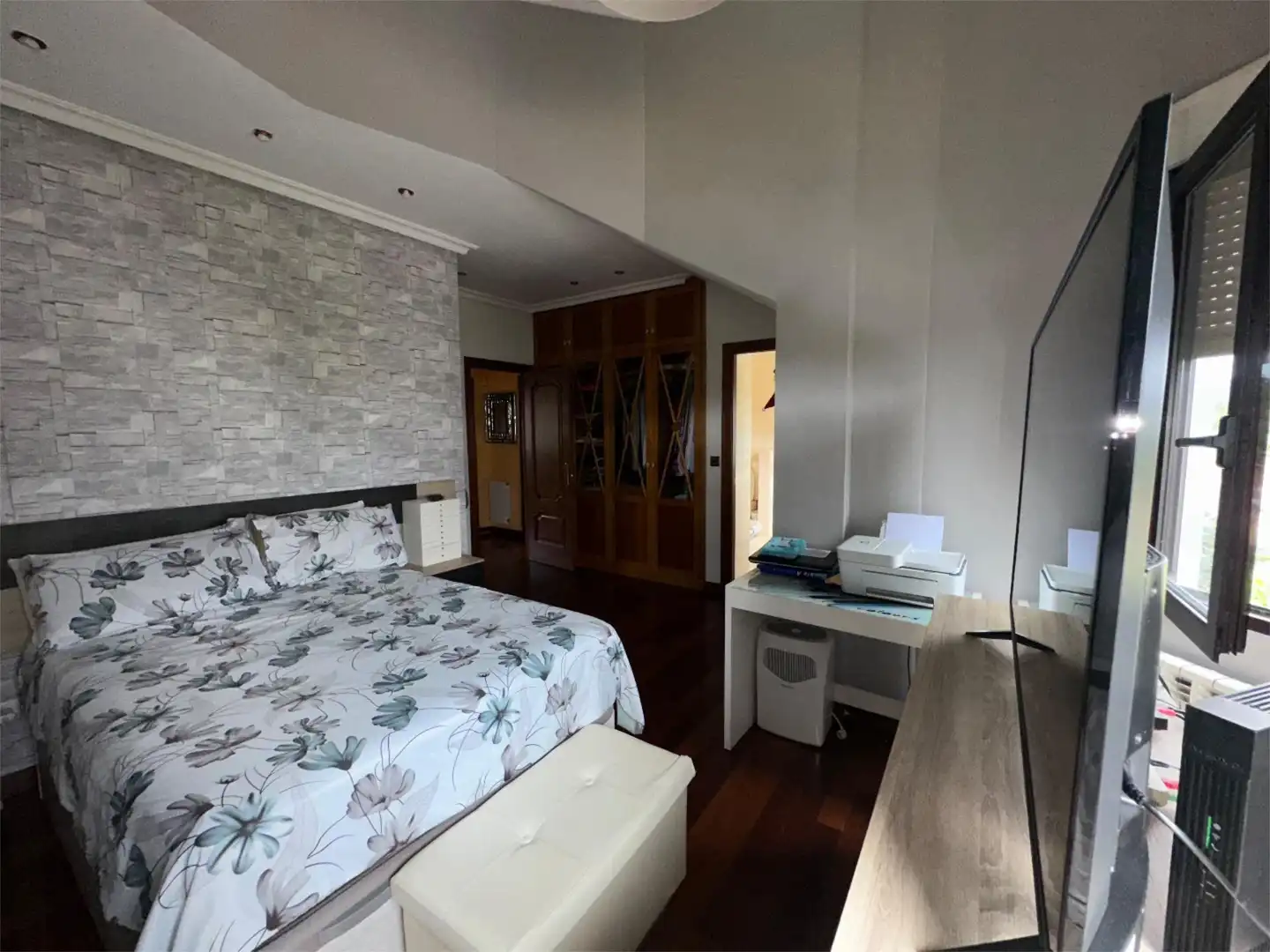 Casa o chalet en venta en Calle San Roque, 1e, Muriedas Habitación de Casa o chalet en venta en Camargo con Terraza y Balcón