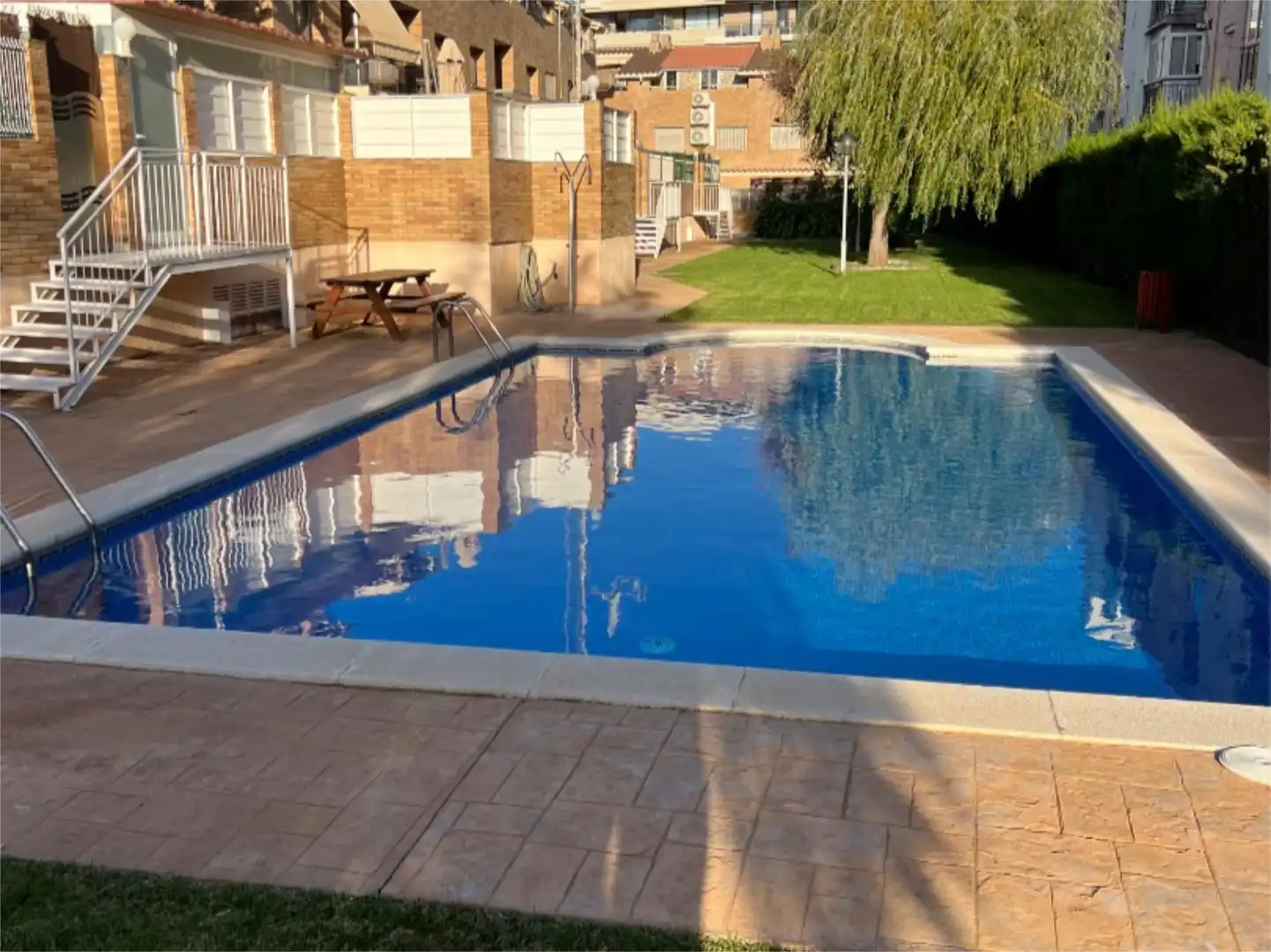Casa adosada en venda a Carrer D'escornalbou, 1, Barenys Piscina de Casa adosada en venda en Salou amb Aire condicionat, Terrassa i Piscina