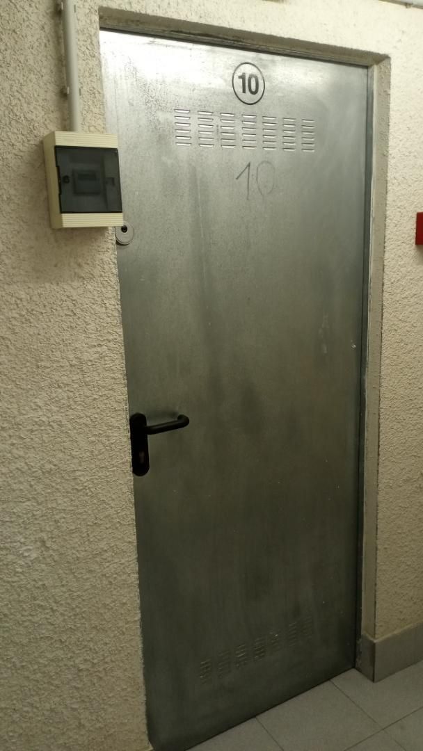 Cerradura puerta interior de segunda mano por 16 EUR en Urnieta en
