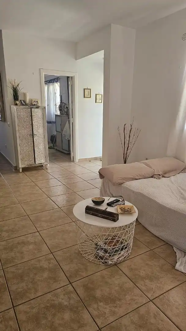 Casa adosada de alquiler en Calle Jardines de Guize, 24, Caleta de Fuste Habitación de Casa adosada de alquiler en Antigua con Jardín privado, Terraza y Trastero