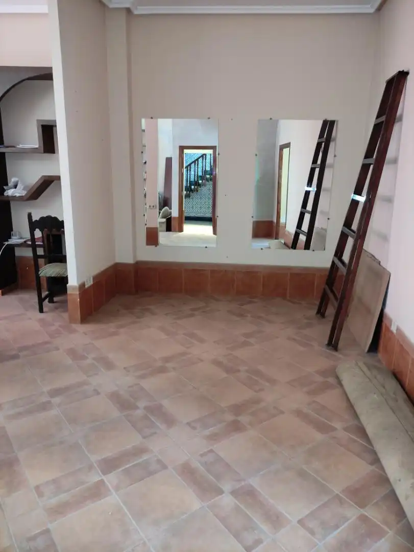 Einfamilien-Reihenhaus zum Verkauf in Calle Puerta de Madridejos, 3, Consuegra Einfamilien-Reihenhaus zum Verkauf in Consuegra mit Heizung, Abstellraum und Ofen