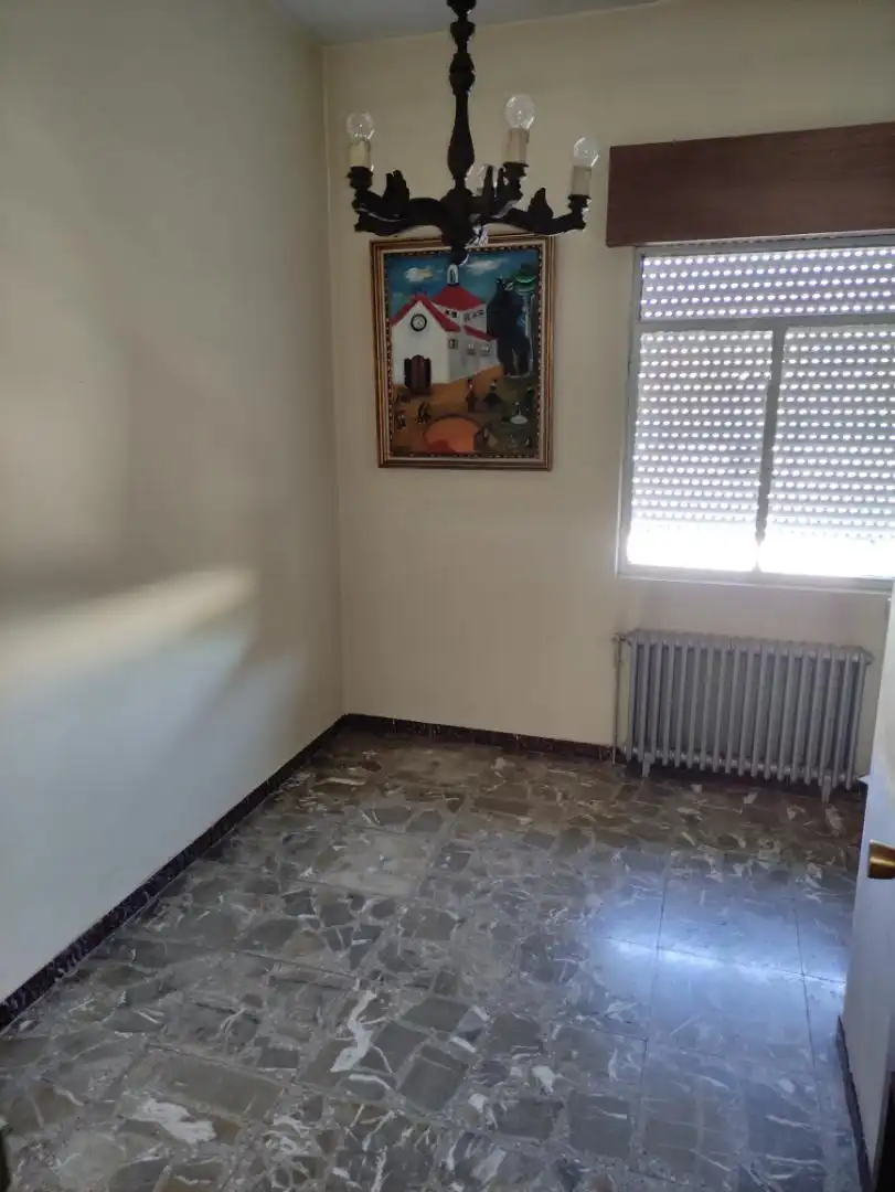 Einfamilien-Reihenhaus zum Verkauf in Calle Puerta de Madridejos, 3, Consuegra Einfamilien-Reihenhaus zum Verkauf in Consuegra mit Heizung, Abstellraum und Ofen