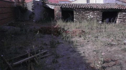 Foto 4 de Casa adosada en venta en Calle Mayor, 43, Monterrubio de la Sierra, Salamanca