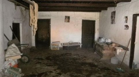 Foto 5 de Casa adosada en venta en Calle Mayor, 43, Monterrubio de la Sierra, Salamanca