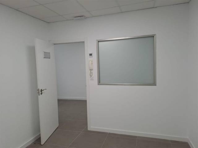 Oficina en Alquiler en Avinguda Francesc Ciscar, 18 en Metro - Auditorio